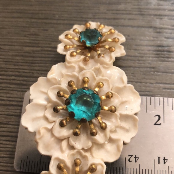 Vintage Celluloid Floral Pin & Clip Earrings Turquoise Gem Center - Picture 12 of 16